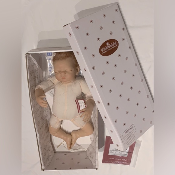 Ashton Drake doll “Sweet Dreams Bella”